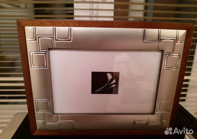 Деревянный фотоальбом и четыре рамки(Новый)