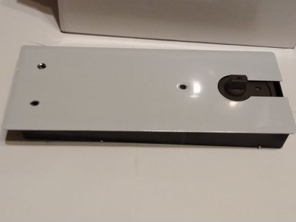 Доводчик для стеклянных дверей