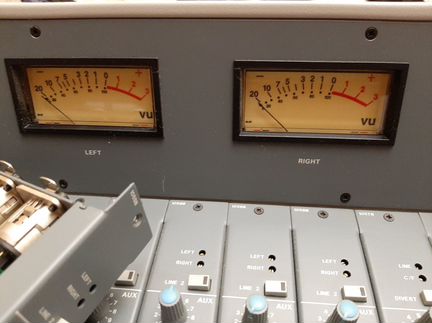 Микшерный пульт Soundcraft RM-105