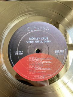 Motley Crue Girls girls girls Золотой винил в раме