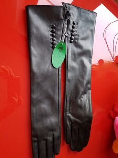 Новые перчатки. Кожа