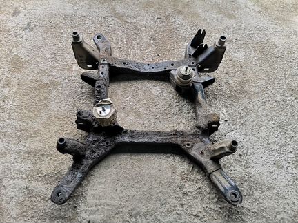 Балка передняя для Cadillac SRX 2003-2009 3,6л