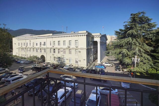 1-к. квартира, 51 м², 3/3 эт.