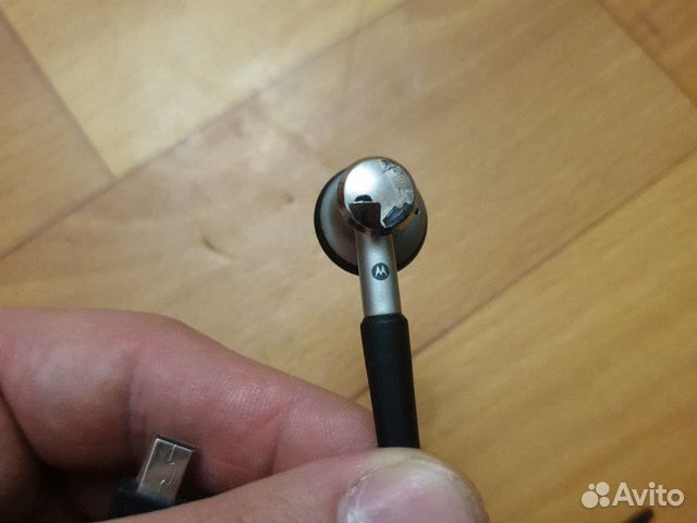 Наушник гарнитура Мotorola