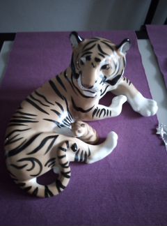 Фарфоровая статуэтка тигр,дед мороз ватный вр.ссср