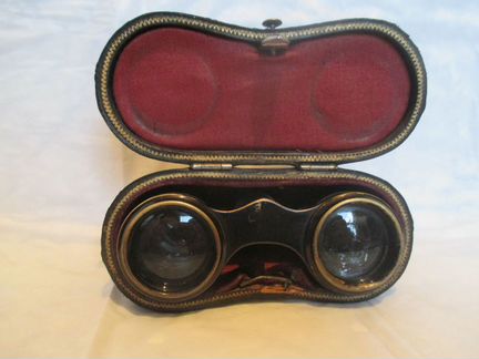 Старинный (старый) театральный бинокль
