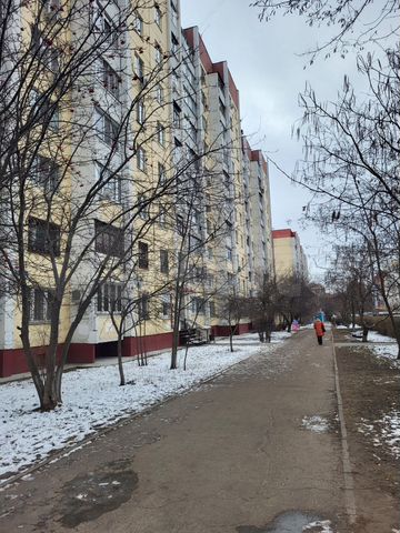 4-к. квартира, 83 м², 6/10 эт.
