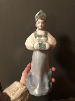 Статуэтка фарфор Хозяйка медной горы