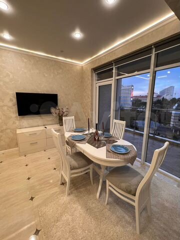 2-к. квартира, 60 м², 8/13 эт.