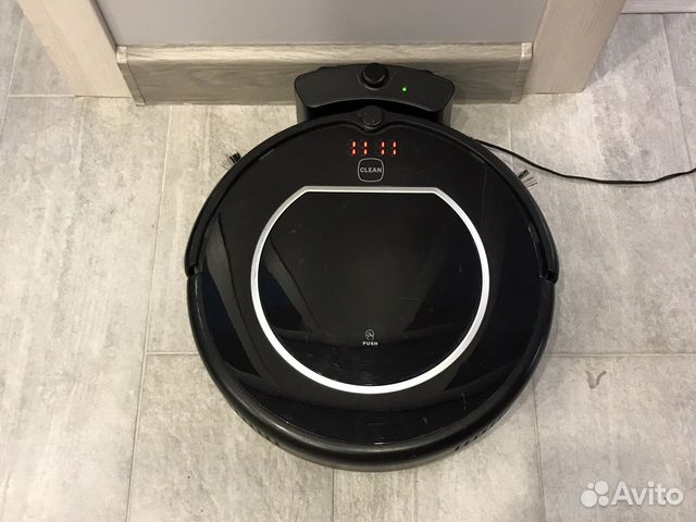 Робот пылесос panda x500