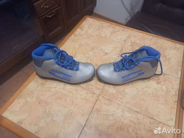 Лыжные ботинки