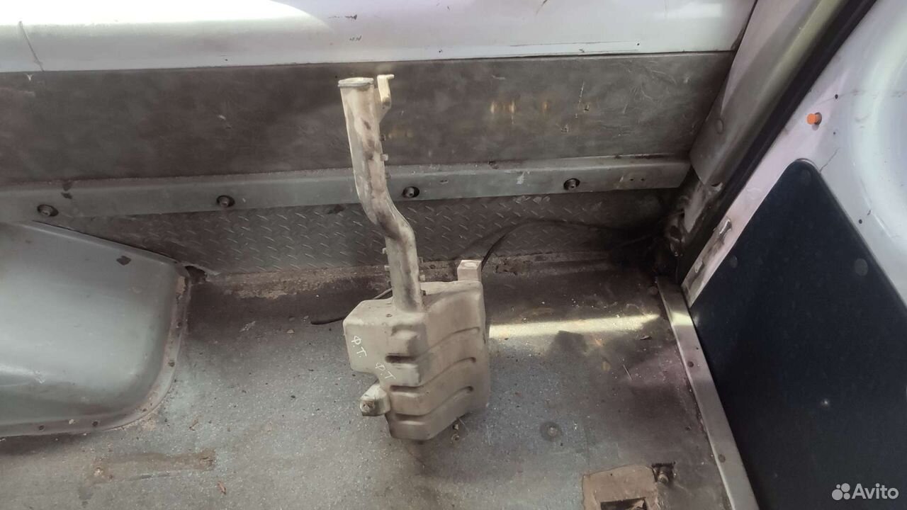 Бачок омывателя Ford Transit 2006-2013