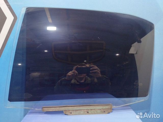 Стекло боковое двери geely GC6 Лев