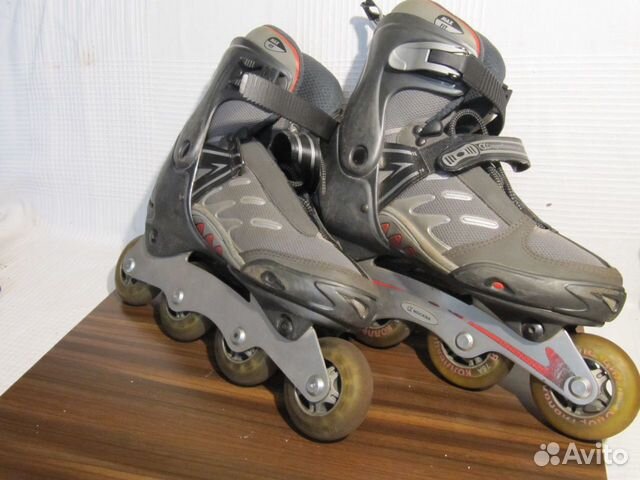 Роликовые коньки