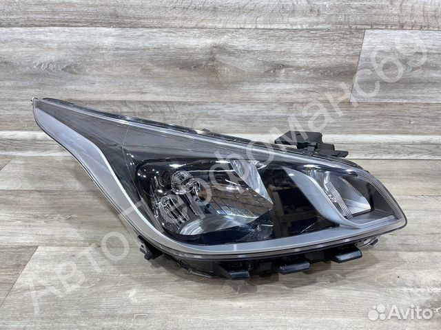 Фара правая Kia Rio 4 (2017-2020)