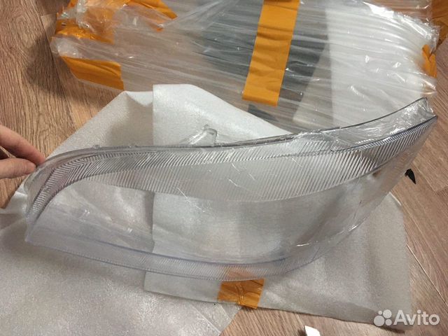 Стекло фары Опель Зафира А