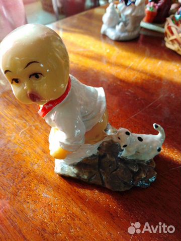 Сувенирные фигурки, статуэточки