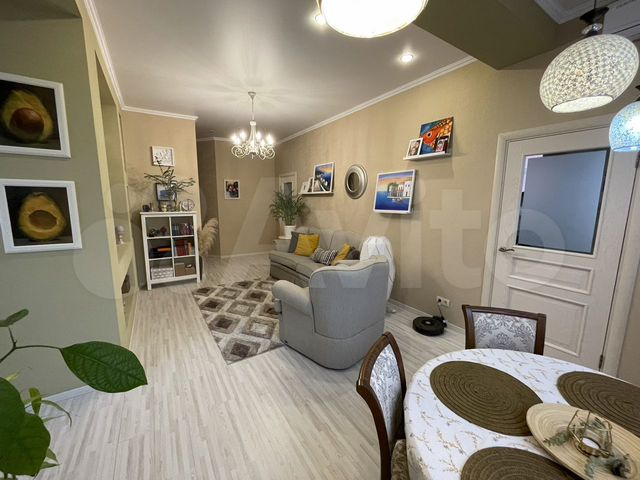3-к. квартира, 80 м², 2/7 эт.