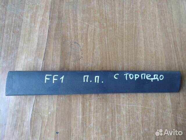 Накладка декоративная передняя правая Ford Focus 1