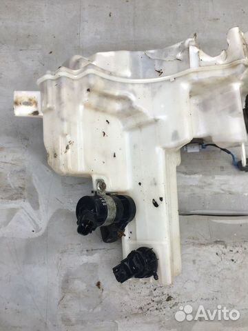 Насос бачка стеклоомывателя Mazda 6 GH