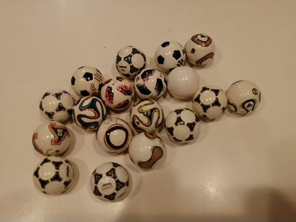 Набор мячей Чемпионатов мира по футболу 1970-2018