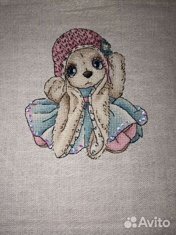 Вышитая крестиком зайка