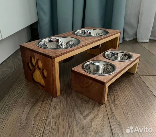 Подставка из массива дерева с мисками