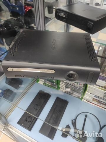 Xbox 360 прошитый freeboot 120Gb