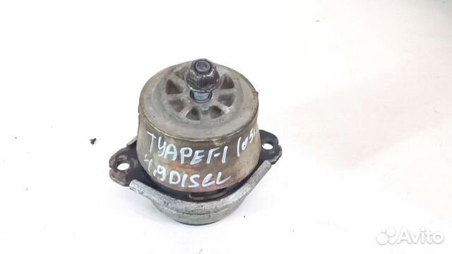 Опора двигателя левая Volkswagen Toureg 1