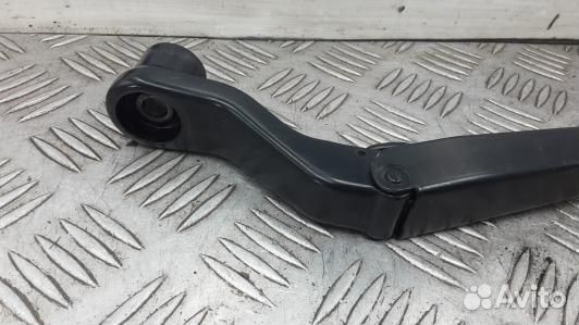 Щеткодержатель лобового стекла dodge caliber (8AR0