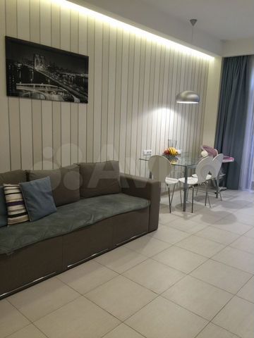 3-к. квартира, 85,2 м², 1/8 эт.