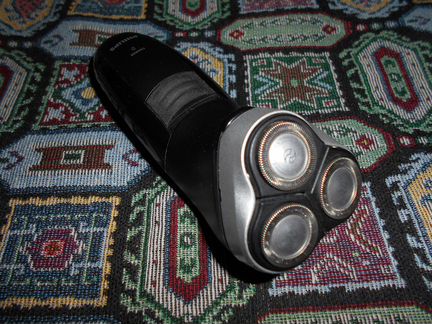 Электробритва Phillips, Panasonic