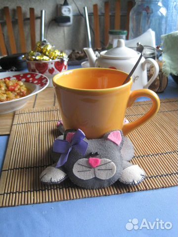 Подставки под стаканы, чашки