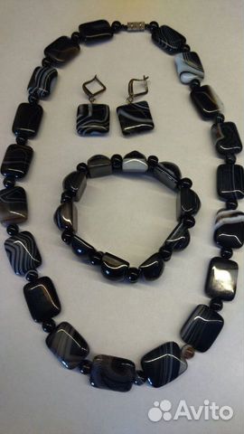 Комплект бусы +серьги.+ браслет. камень-агат