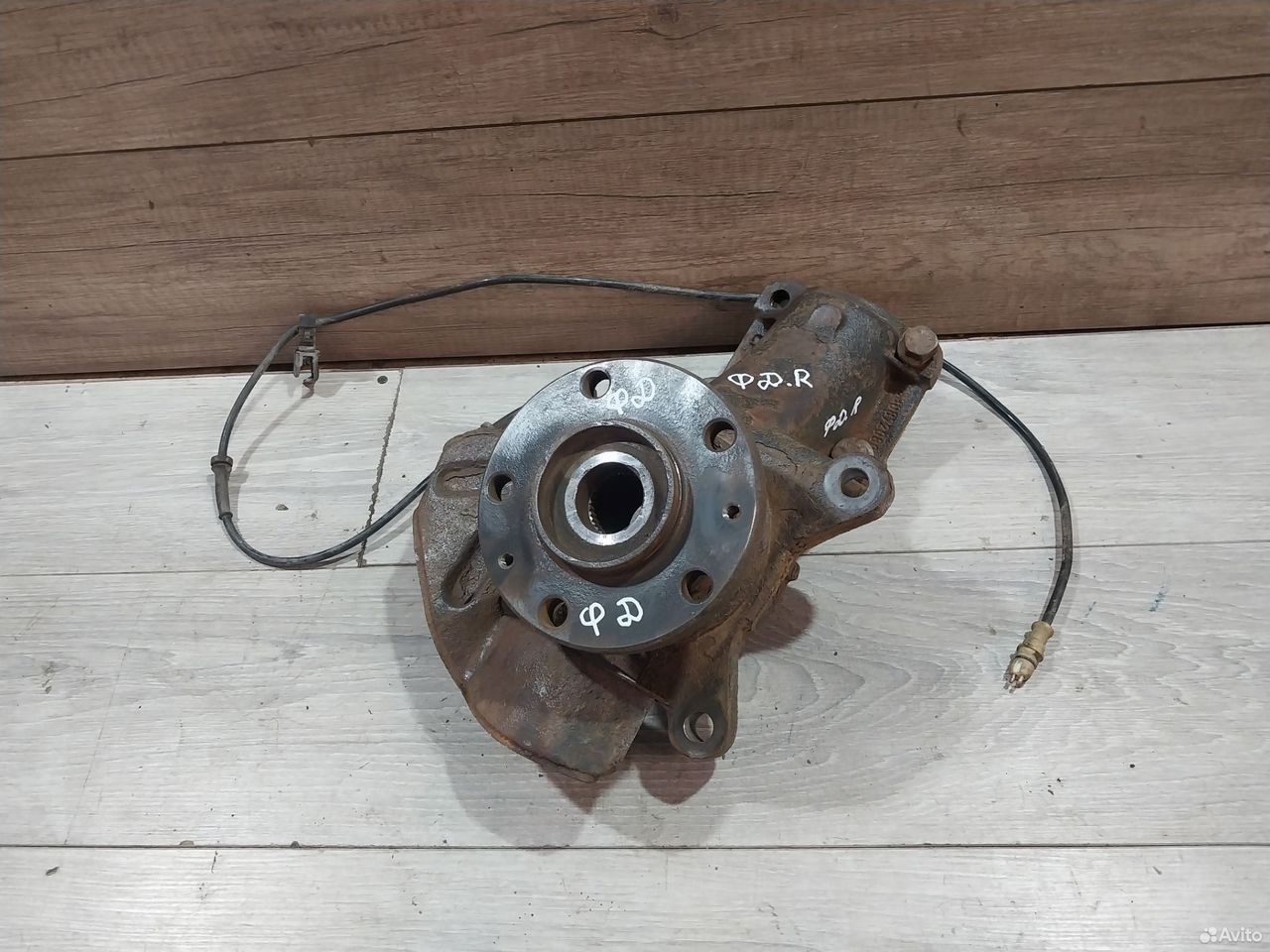 Поворотный кулак правый Fiat Ducato 244 R16