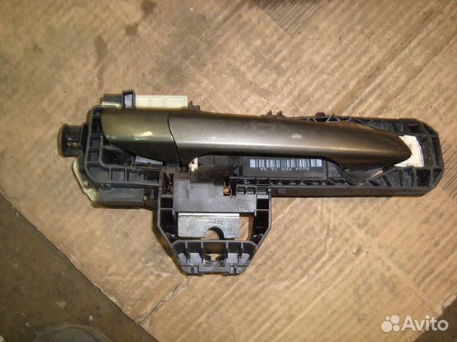 Ручка наружняя задней правой двери W212 M276 A2047600270