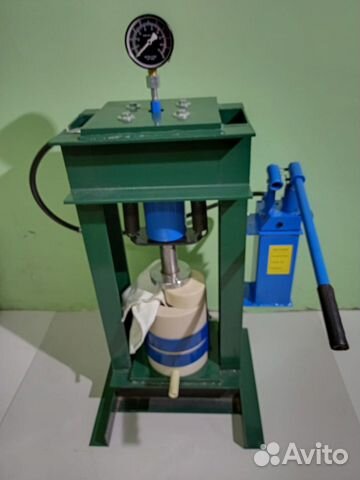 Пресс гидравлический холодного отжима кедра