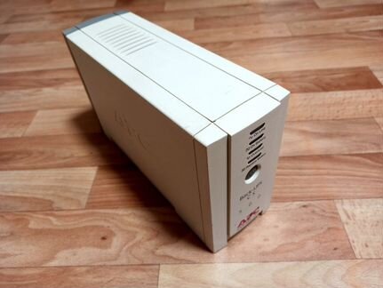 Блок бесперебойного питания APC Back-UPS CS 500