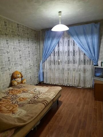 Комната 18 м² в > 9-к., 2/5 эт.