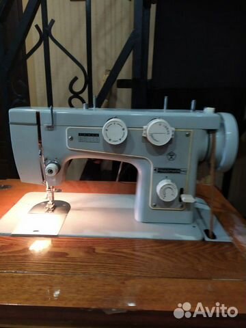 Швейная машина Подольск 142