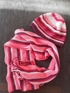 Шапки и шарфы женские