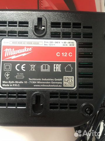 Зарядное устройство milwaukee C12 C