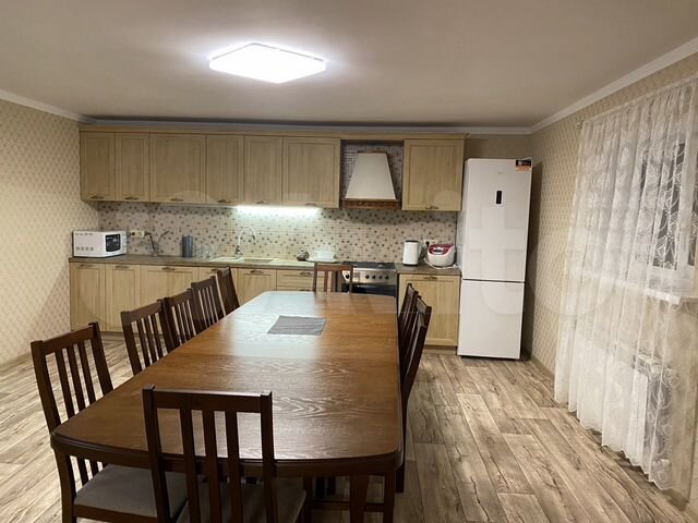 Дом 300 м² на участке 10 сот.