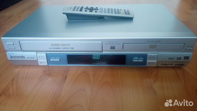 Видеомагнитофон DVD/VHS Panasonic NV-VP32 Stereo купить в Новокузнецке