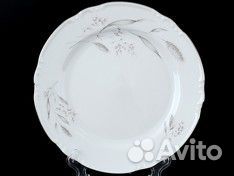 Набор тарелок