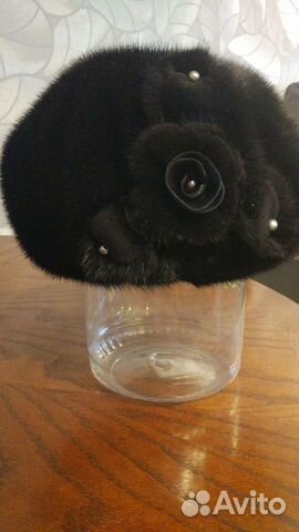 Шапка берет норковый