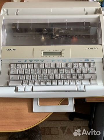 Электрическая программируемая пишущая машинка