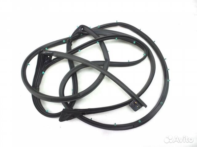 Уплотнитель двери задней правой Ford Explorer