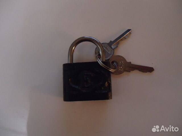 Замочек навесной маленький