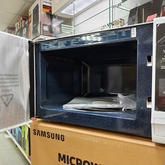 Микроволновая печь Samsung ME83KRW-2